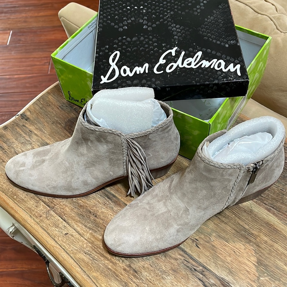 NEW Sam Edelman suede fringe booties